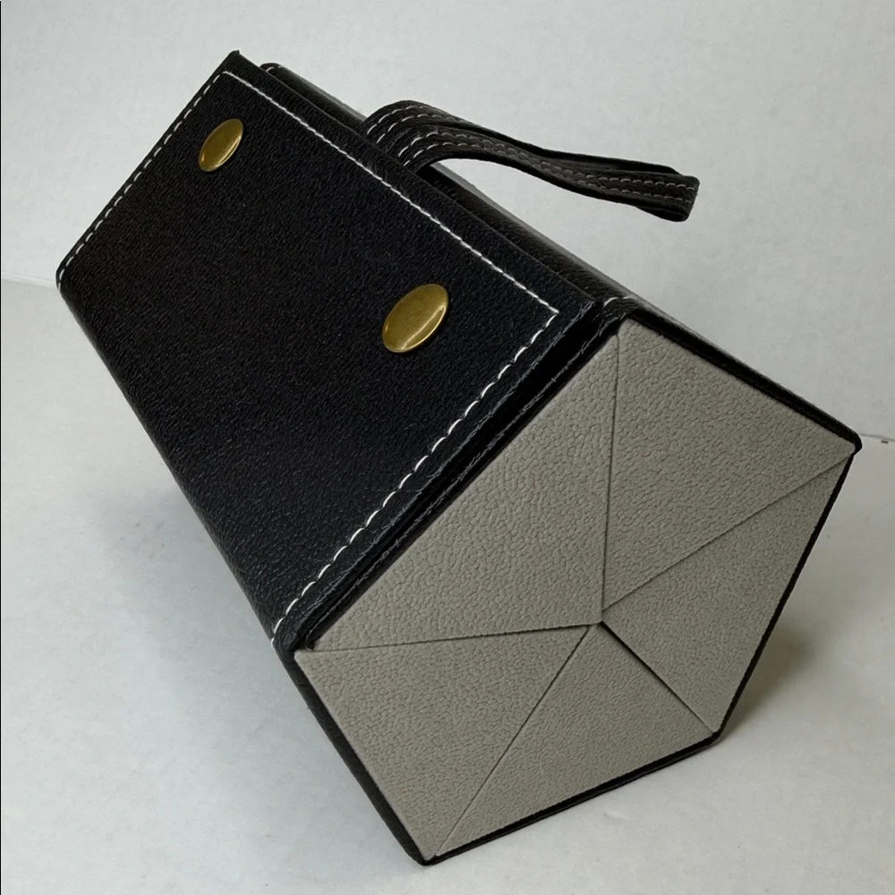 Black and Gray Geometric Travel Case for Glasses